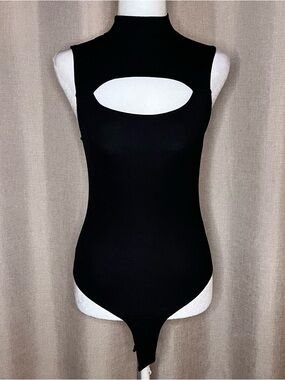 SELF E Mock Neck Front Chest Cut-Out Bodysuit Ribbed Black Women’s Small